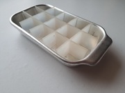 Foremka do lodu , aluminiowa z przegródkami ,  PRL 
