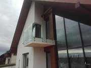 BALUSTRADA SZKLANA NA ROTULACH