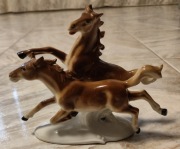 Figurka porcelanowa KONIE antyk od Carl Scheidig