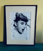 Oprawiony obraz/druk cyfrowy Audrey Hepburn