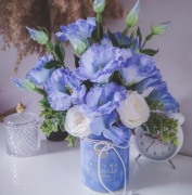 Flowerbox blue eustoma bukiet Dzień Nauczyciela