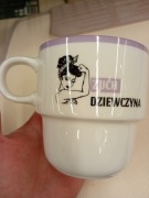 Kubek PRL ceramika zuch dziewczyna