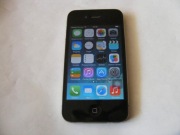 Smartfon iPhone 4 3,5" 32GB z zasilaczem.