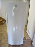 Zamrazarka Electrolux EUF2047 AOW,AOX bezszronowa biala