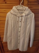 De Facto - biały płaszcz z kapturem