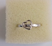 pierścionek srebro 925 serduszko z cyrkonią