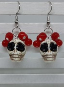 Kolczyki Dia de Muertos czerwony czarny beż czaszki róże, Handmade