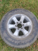 Opona z felgą 265/ 65R17