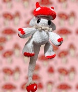 Ręcznie robiony pluszak SMOK-GRZYB na szydełku