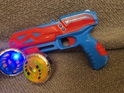 Pistolet na świecące spinery