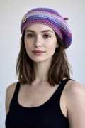 Wiosenny beret damski z antenką ręcznie robiony bawełna uniwersalny
