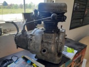 BMW R2 - Silnik ze skrzynią prądnicą i gaźnikiem