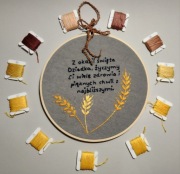 Haftowany tamborek na Dzień Dziadka.