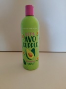 Szampon do włosów z awokado z serii Let's Avo Cuddle. 