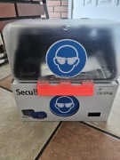 Secubox na gogle bhp