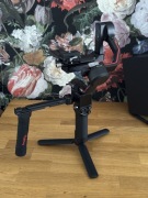 RONIN RS3 + small rig handle + Raven EYE 