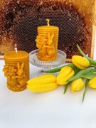 Świeca wielkanocna walec z zajączkiem i kwiatami