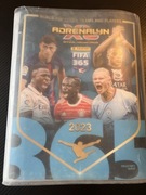 Album z kartami piłkarskimi 