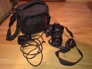 Lustrzanka Canon 1300d obiektyw 18-55 pokrowiec ładowarka karta 64 GB 