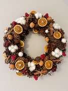 Wianek świąteczny na drzwi