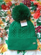 Czapka damska z pomponem 