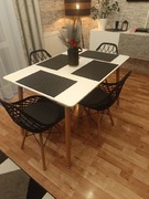 Krzesla plastikowe azurowe