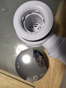 Odpływ z syfonem do brodzika 