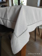 Obrus Gaia Biały Tłoczony Roślinny 140x340 AmeliaHome 