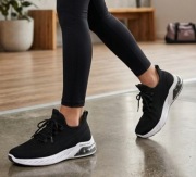 Czarne buty sportowe, sneakersy.  (Wymagają nowej wkładki)