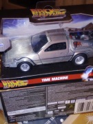 Model Jada Back to Future DeLorean skala 1 32