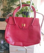 Czerwona torebka- AVON.