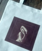 Torebka torba tote bag materiał non woven wymiary 36x40 cm taylor swift 