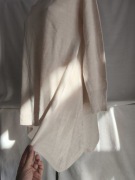 Beżowy sweterek H&M - rozmiar M (38