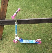 Hulajnoga Anna i Elza, Frozen