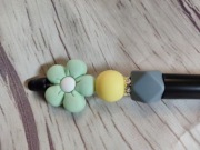 Długopis z koralikami silikonowymi