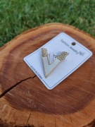 Broszka V złota diamenty,masa perłowa 