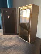 iPhone 8 64 Gb bardo dobry stan 