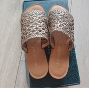 Nowe oryginalne klapki skórzane Emu Australia r.38