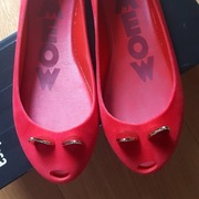 Melissa Ultragirl  Cat