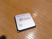 AMD Ryzen 2200G - 3.5GHz / 3.7GHz Turbo - Vega 8 - AM4