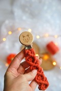 Makramowa zawieszka do smoczka lisek | Zawieszka z klipsem do smoczka