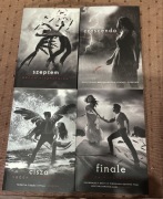 Becca Fitzpatrick saga SZEPTEM