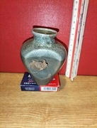 Wazonik pękaty z ozdobą