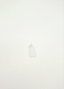Zawieszka sea glass jak naturalne morskie szkło do naszyjnika białe