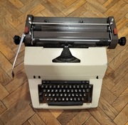 Maszyna do pisania Łucznik, model 1012 z 1988 r.
