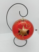 Kula - bombka świąteczna na stojaku