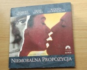 Niemoralna propozycja - film  z Demi Moore na dwóch płytach VCD
