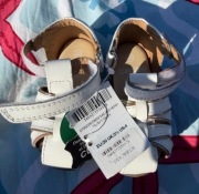 Nowe buciki dziecięce marki Okaidi . Rozmiar 20 