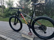 Trek Roscoe 8 M/L (2021) – czerwono-czarny