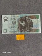 Banknot 10 zł na zdięciach